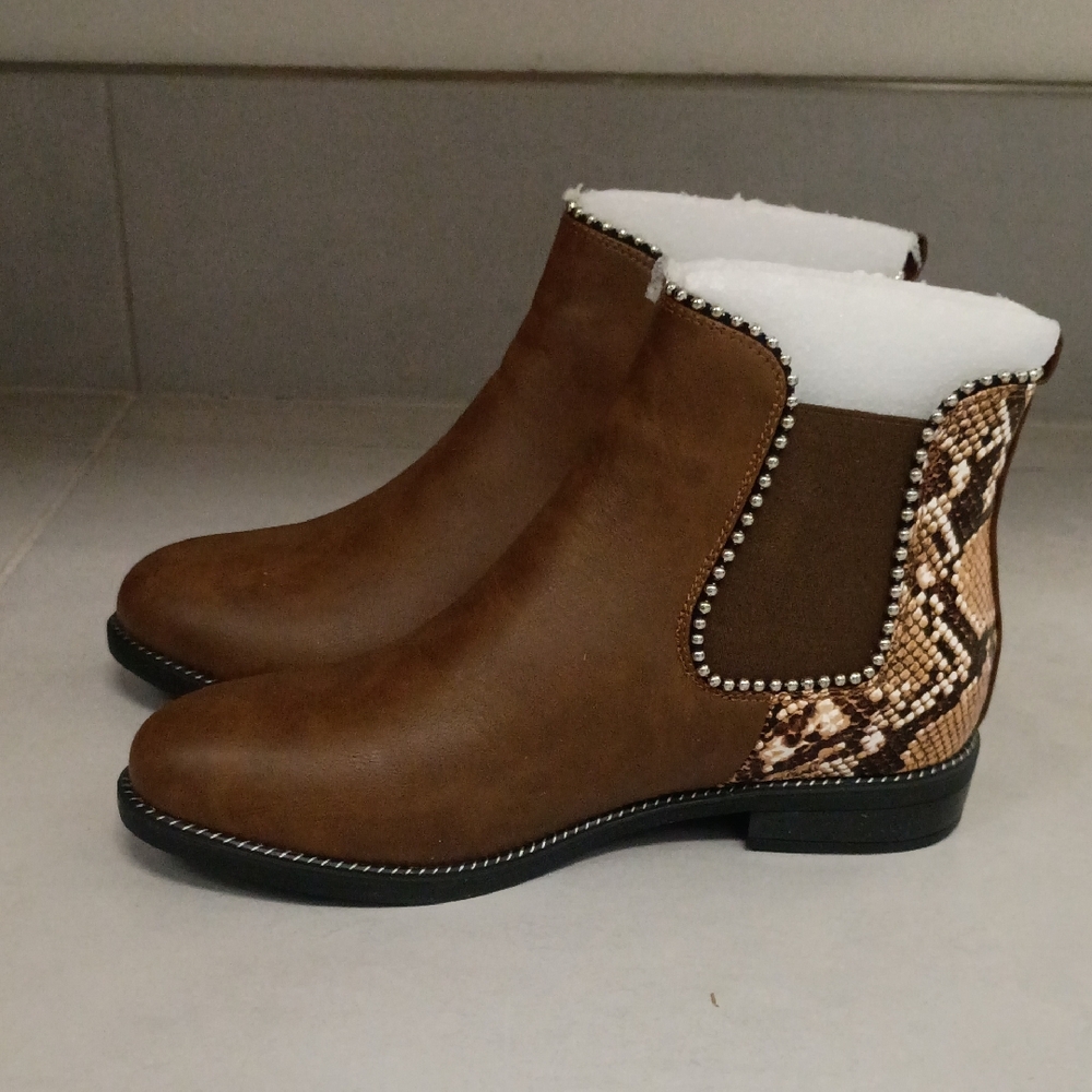 Aomo Love brown Ankle Boots with Snake Print Detail XZ0019